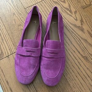 Great loafers, amazing condition, worn once!